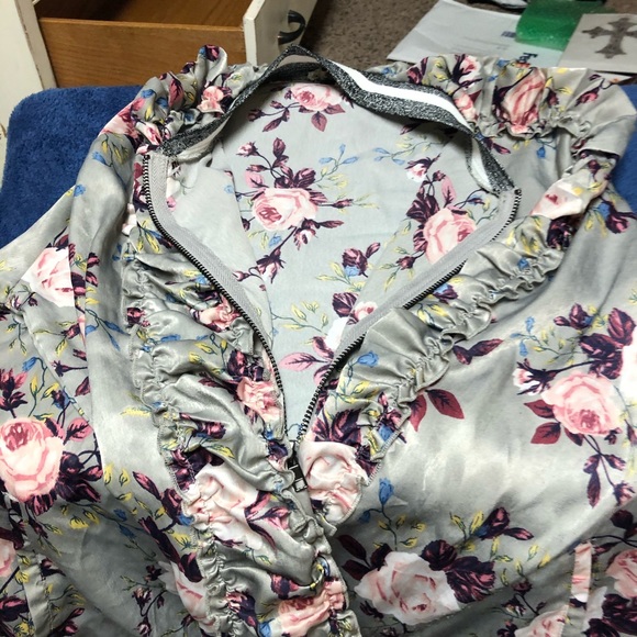 Floral jacket - Picture 4 of 5